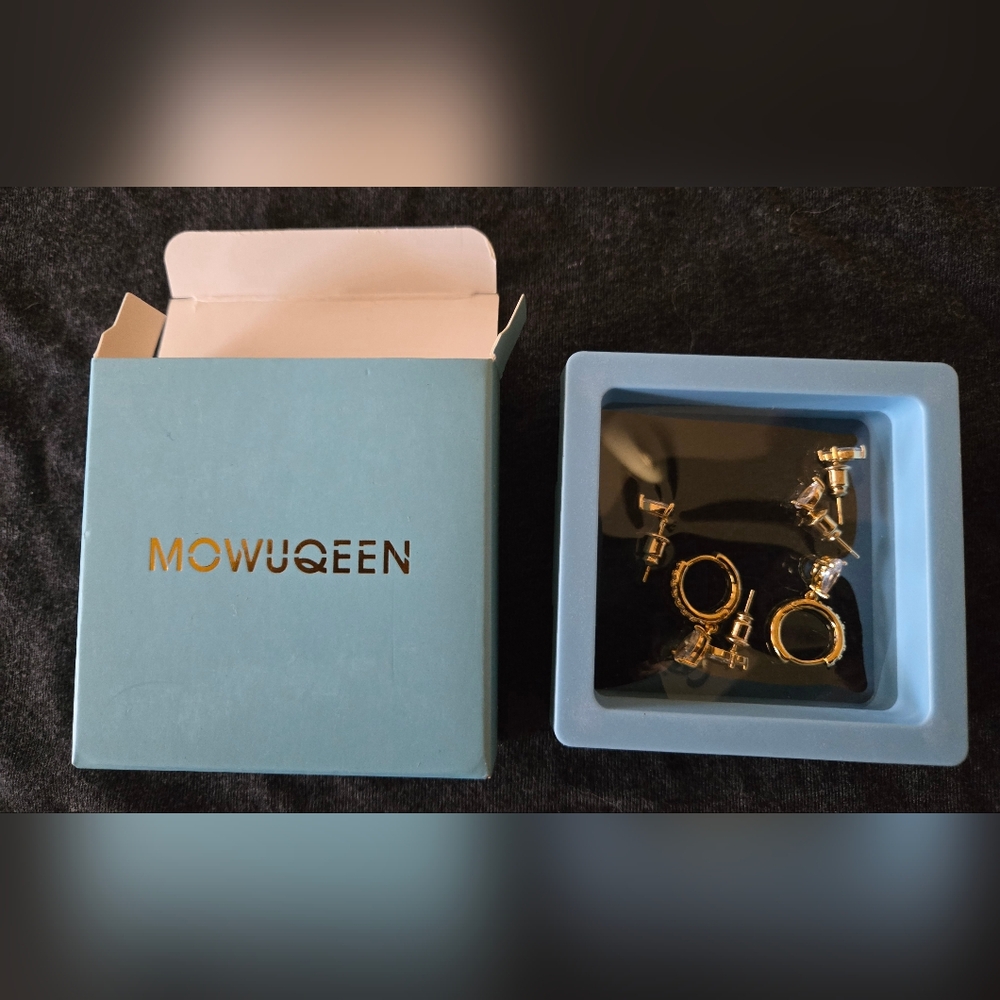 Mowuqueen earrings, 3 pair
